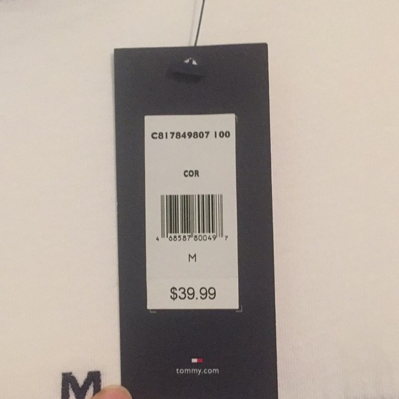 Tommy Hilfiger Men’s Logo-Print White T-Shirt - Picture 7 of 7